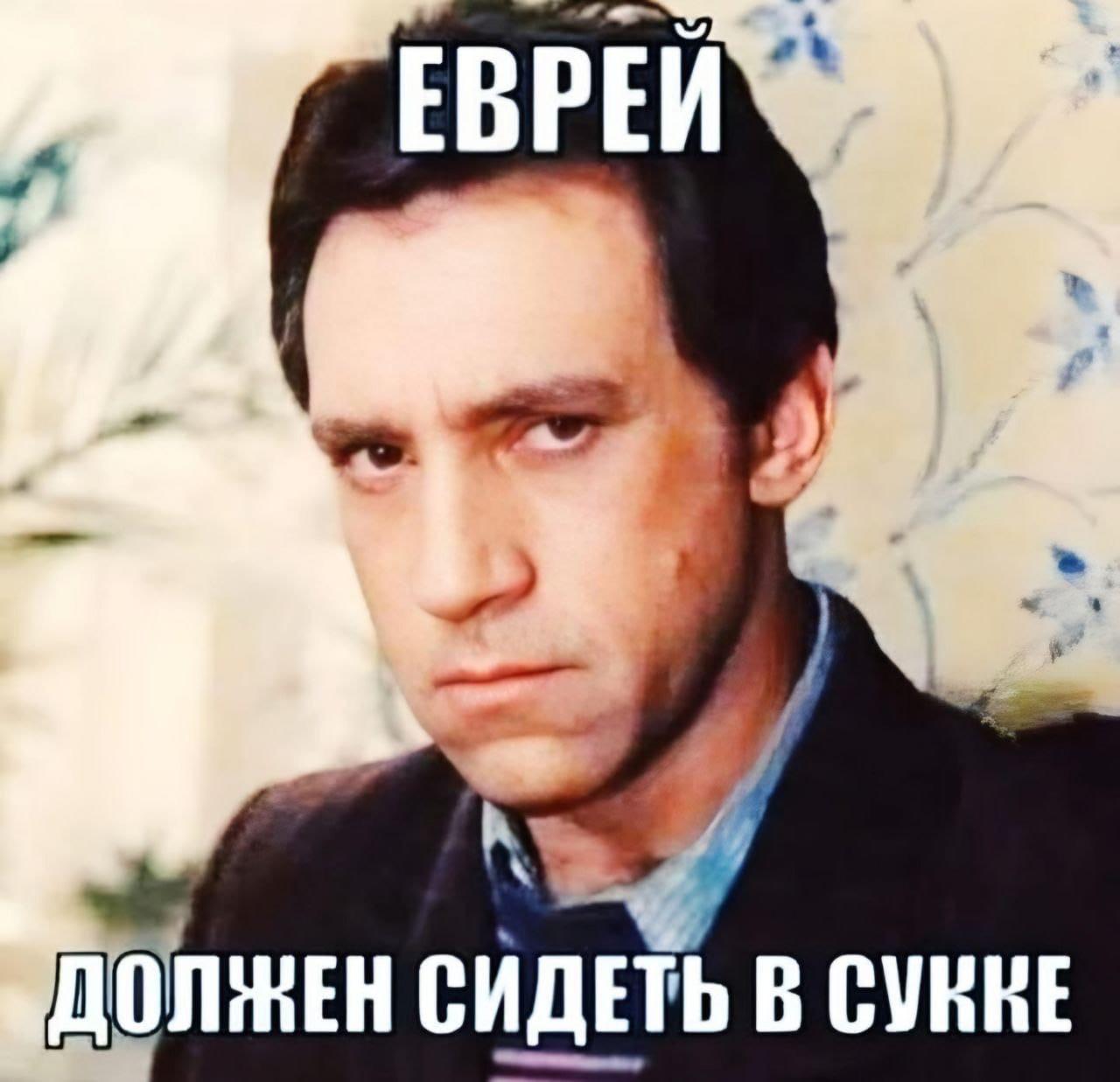 в сукке.jpeg